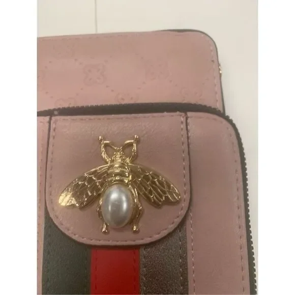 Bee Stripe Crossbody Bag - Picture 3 of 5